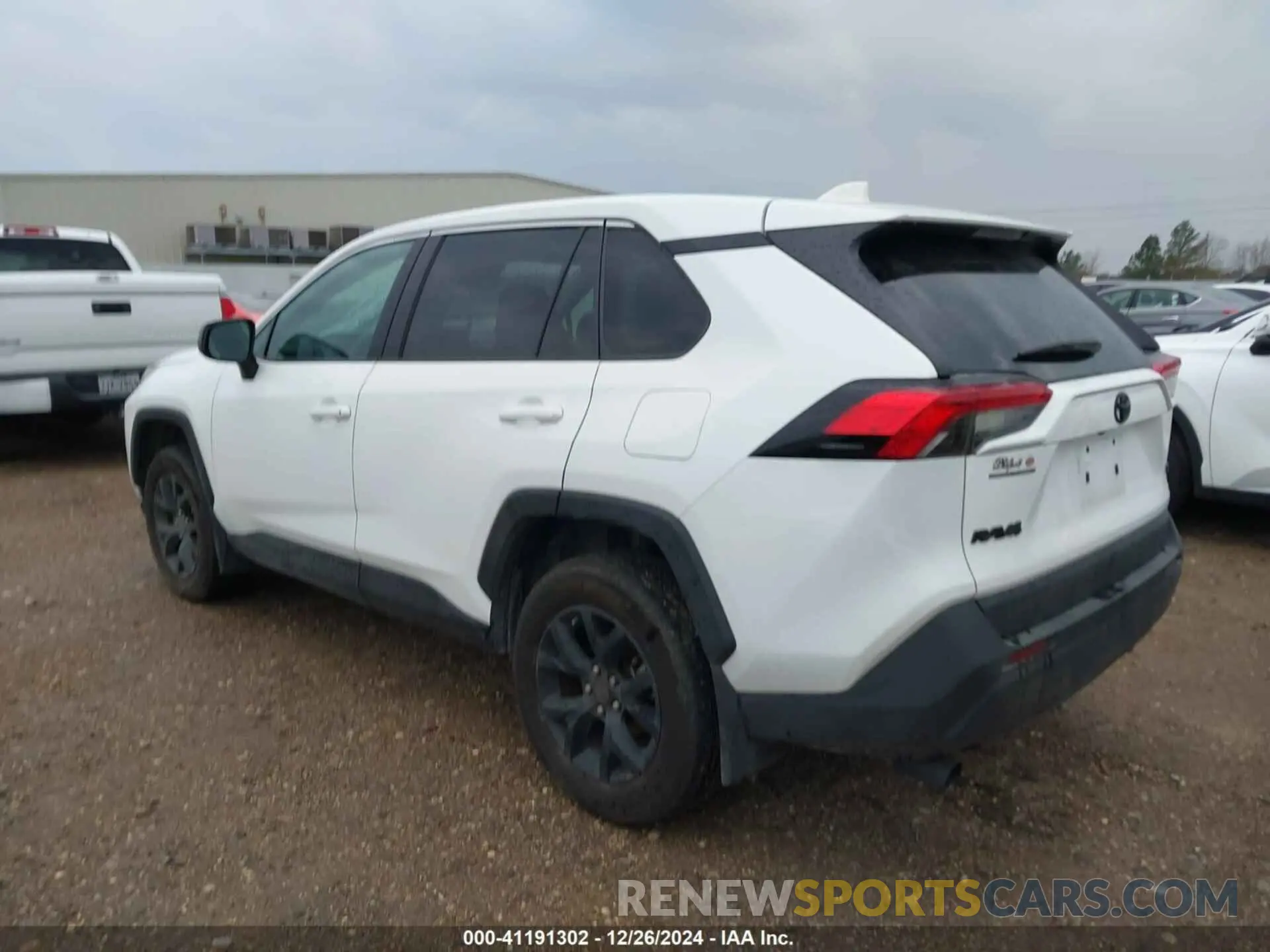 3 Photograph of a damaged car 2T3H1RFV7NW216101 TOYOTA RAV4 2022