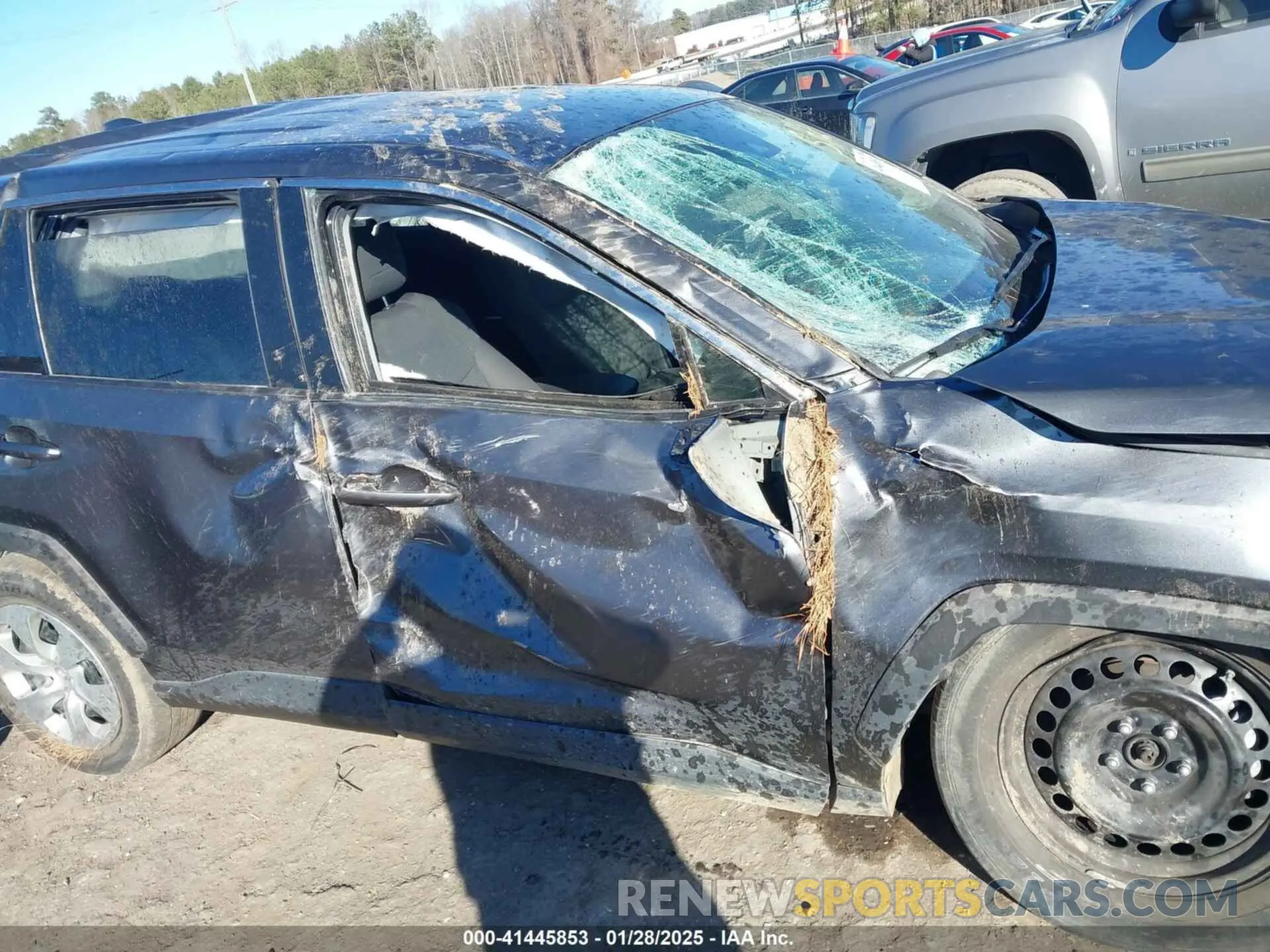 12 Photograph of a damaged car 2T3H1RFV8NC186110 TOYOTA RAV4 2022