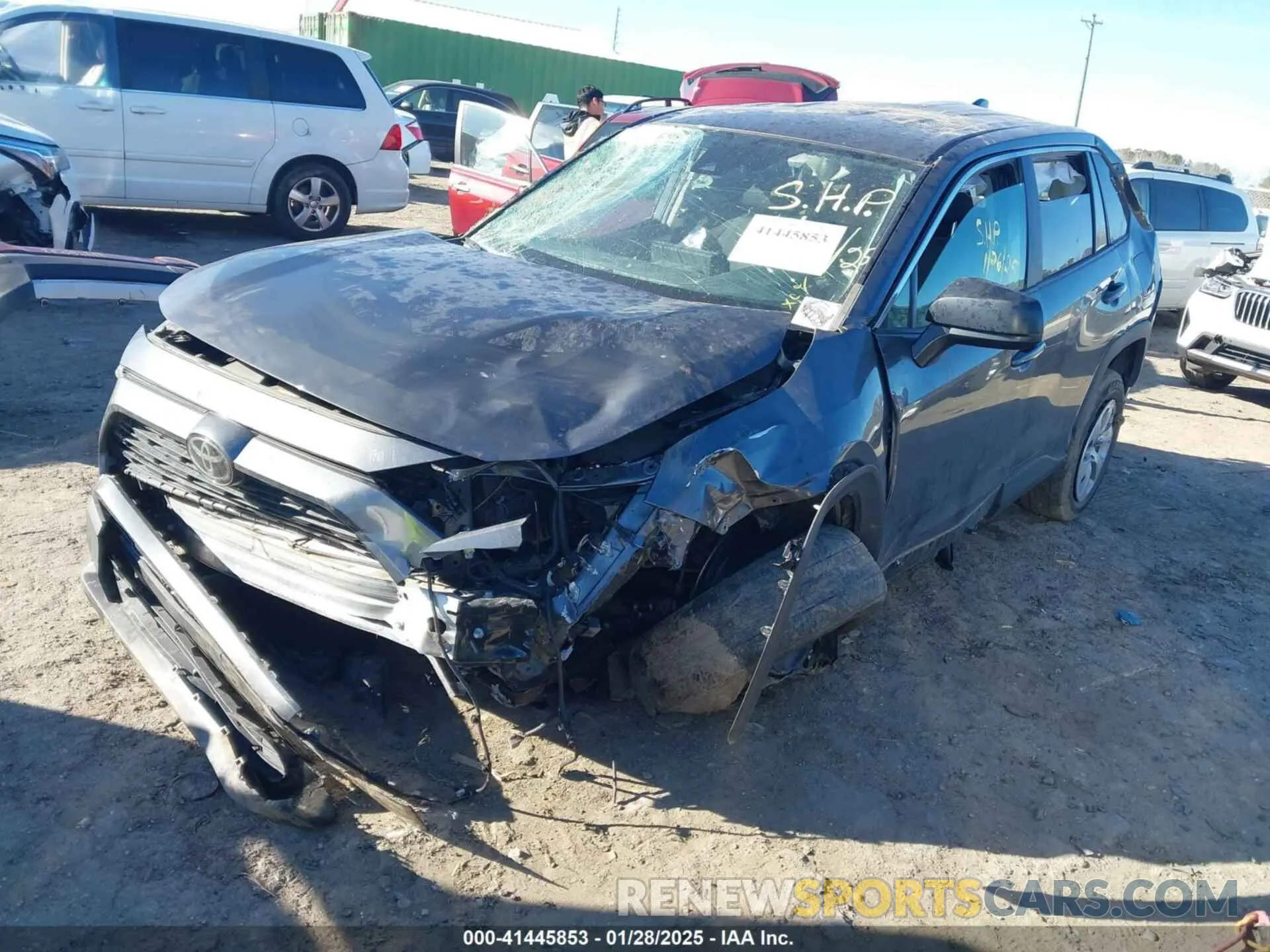 2 Photograph of a damaged car 2T3H1RFV8NC186110 TOYOTA RAV4 2022