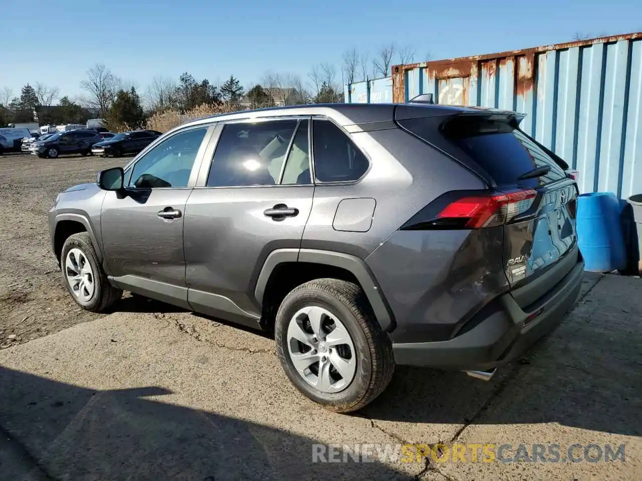 2 Photograph of a damaged car 2T3H1RFV8NC196913 TOYOTA RAV4 2022