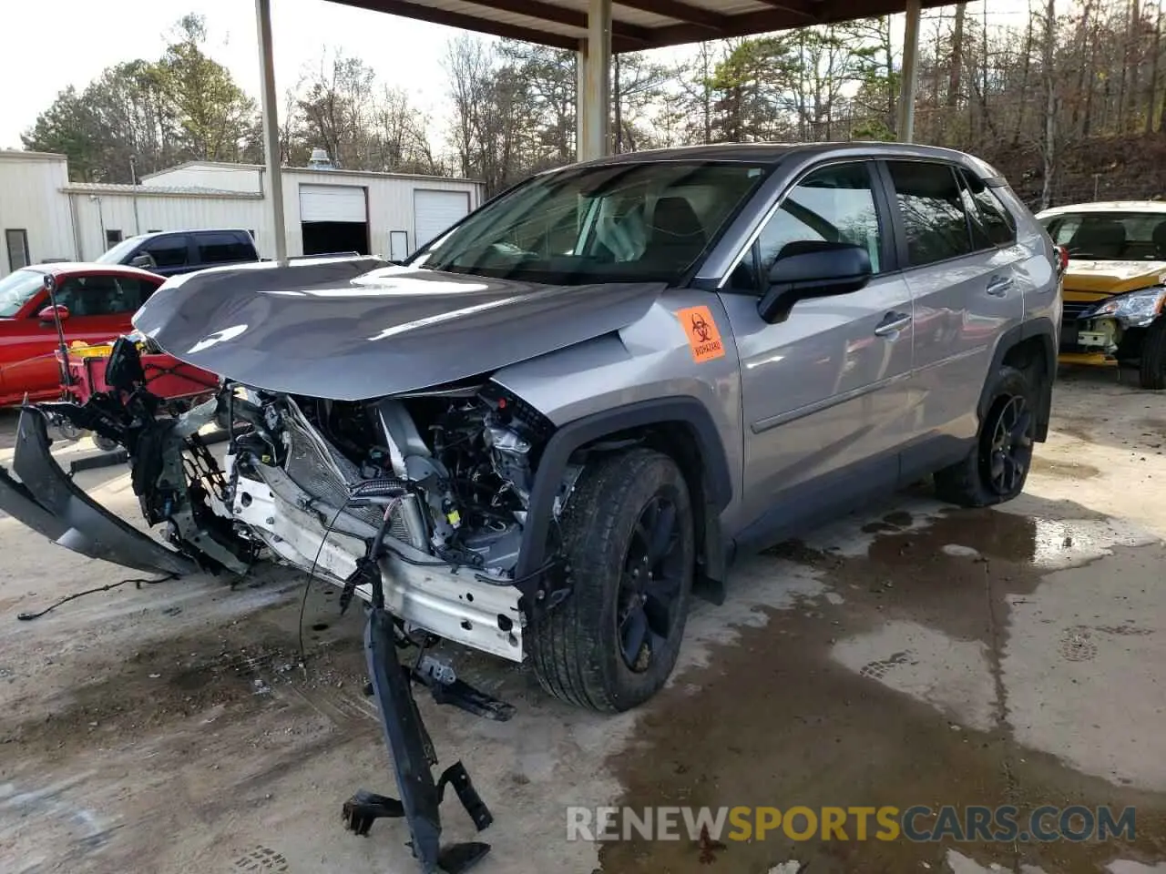 1 Photograph of a damaged car 2T3H1RFV8NC202001 TOYOTA RAV4 2022