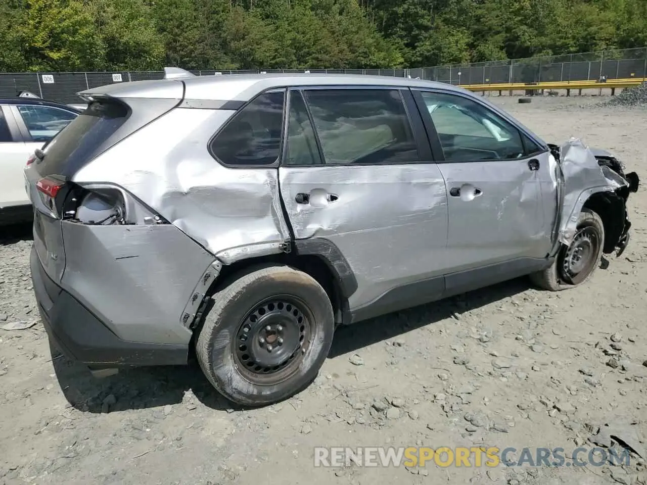 3 Photograph of a damaged car 2T3H1RFV9NC184818 TOYOTA RAV4 2022