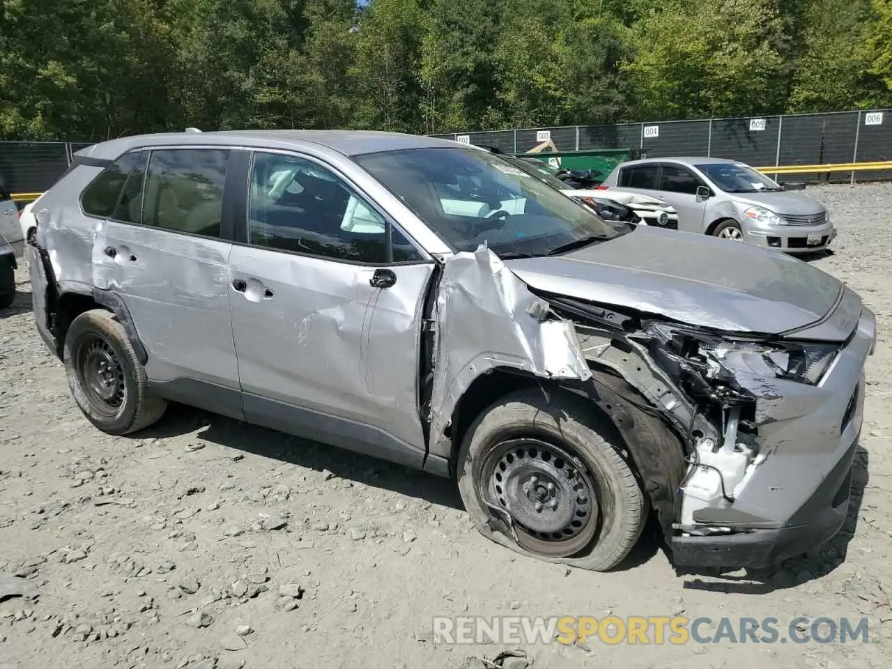 4 Photograph of a damaged car 2T3H1RFV9NC184818 TOYOTA RAV4 2022