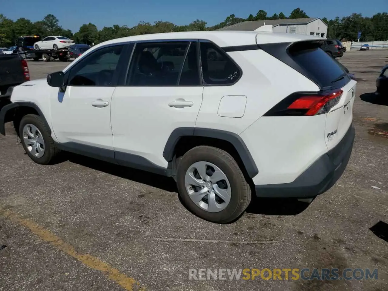 2 Photograph of a damaged car 2T3H1RFV9NC192613 TOYOTA RAV4 2022