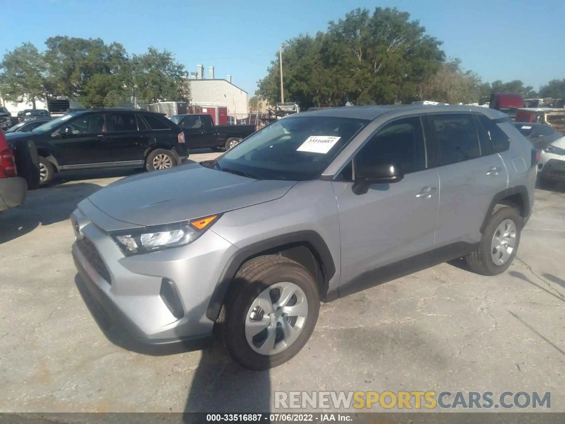 2 Photograph of a damaged car 2T3H1RFV9NW202510 TOYOTA RAV4 2022