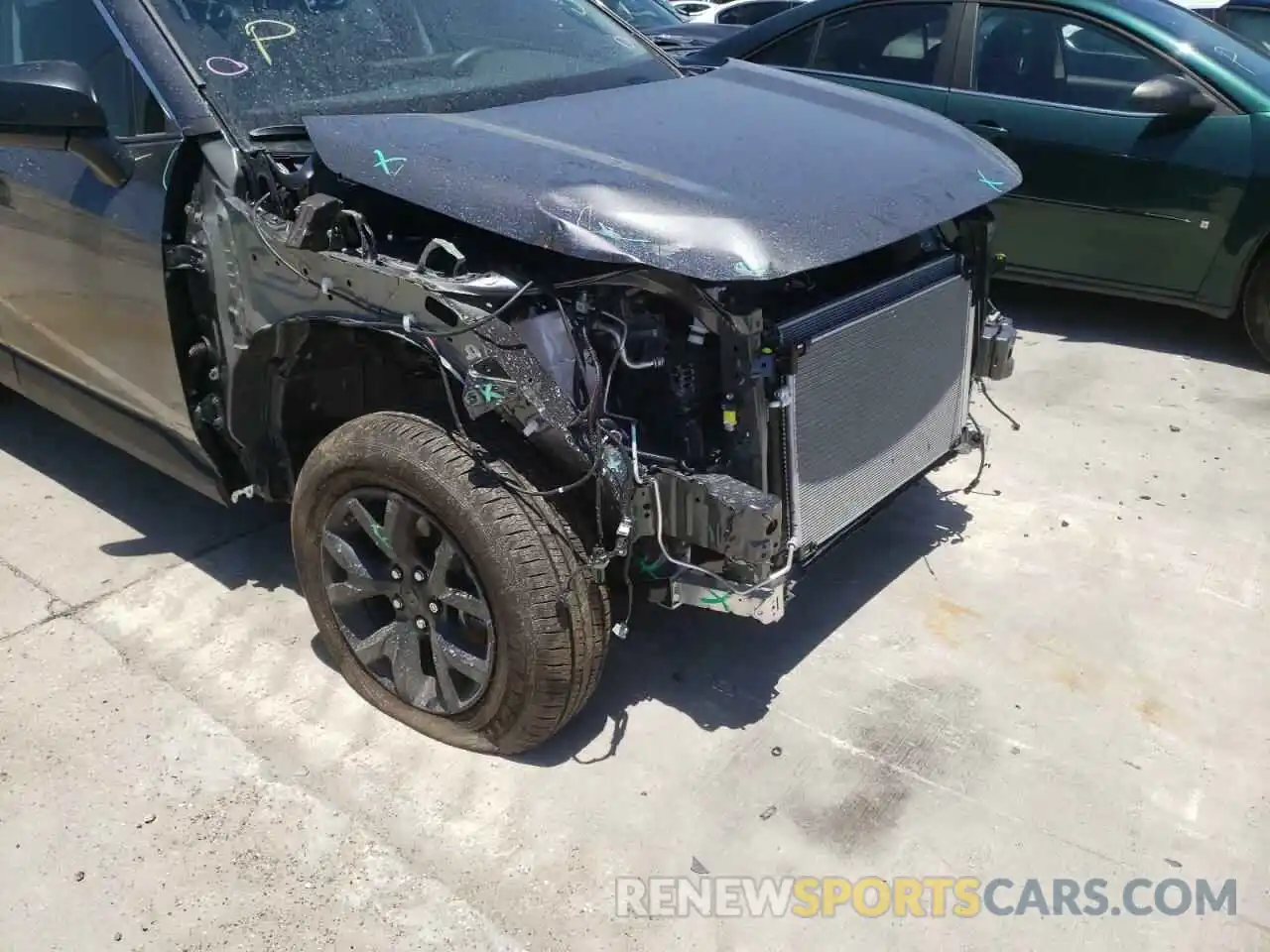 9 Photograph of a damaged car 2T3H1RFVXNC184696 TOYOTA RAV4 2022