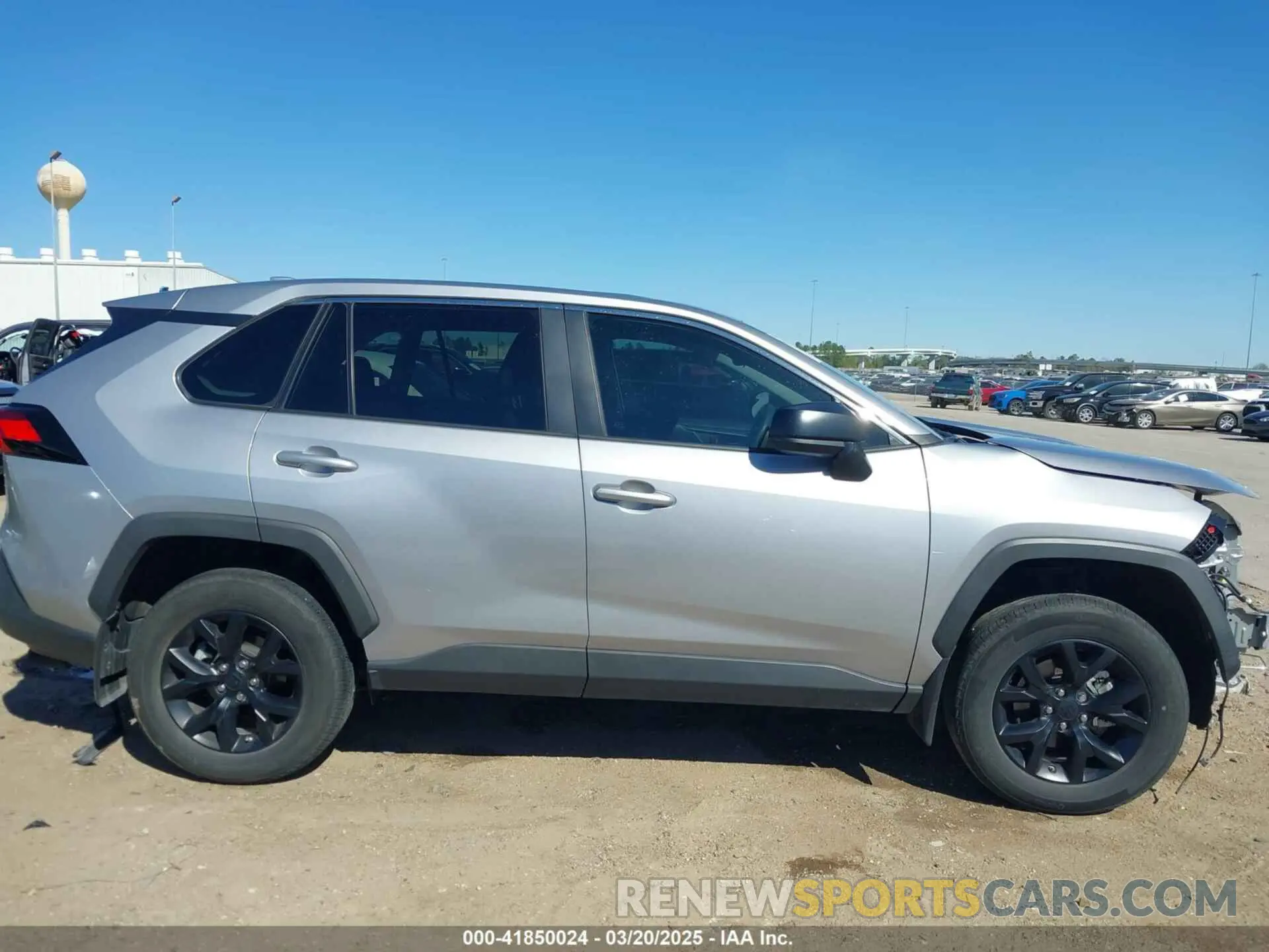 14 Photograph of a damaged car 2T3H1RFVXNC190806 TOYOTA RAV4 2022