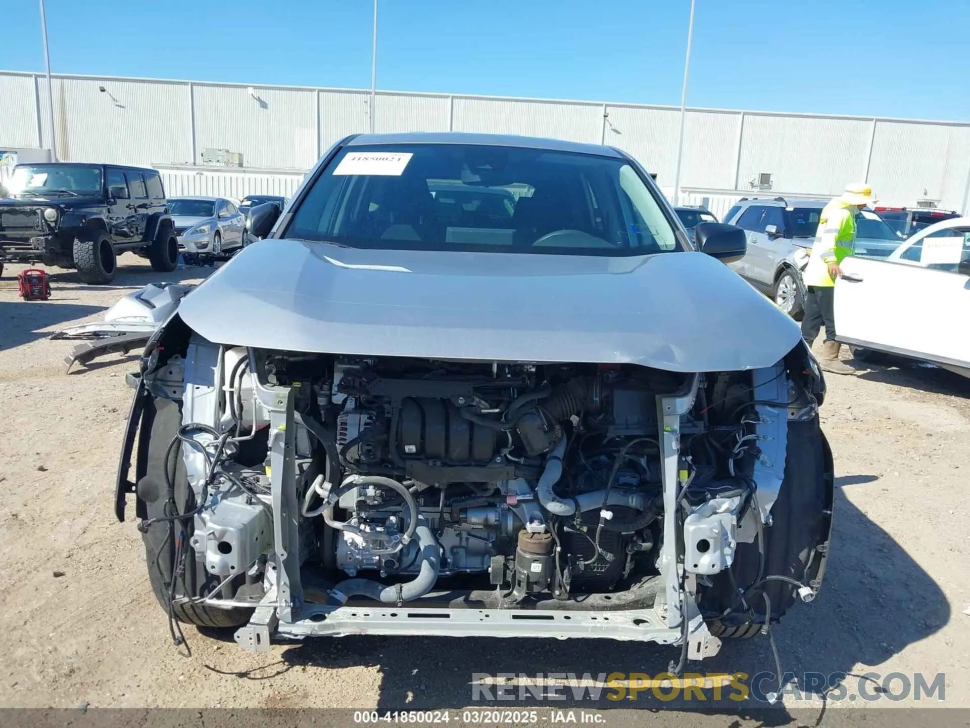 6 Photograph of a damaged car 2T3H1RFVXNC190806 TOYOTA RAV4 2022