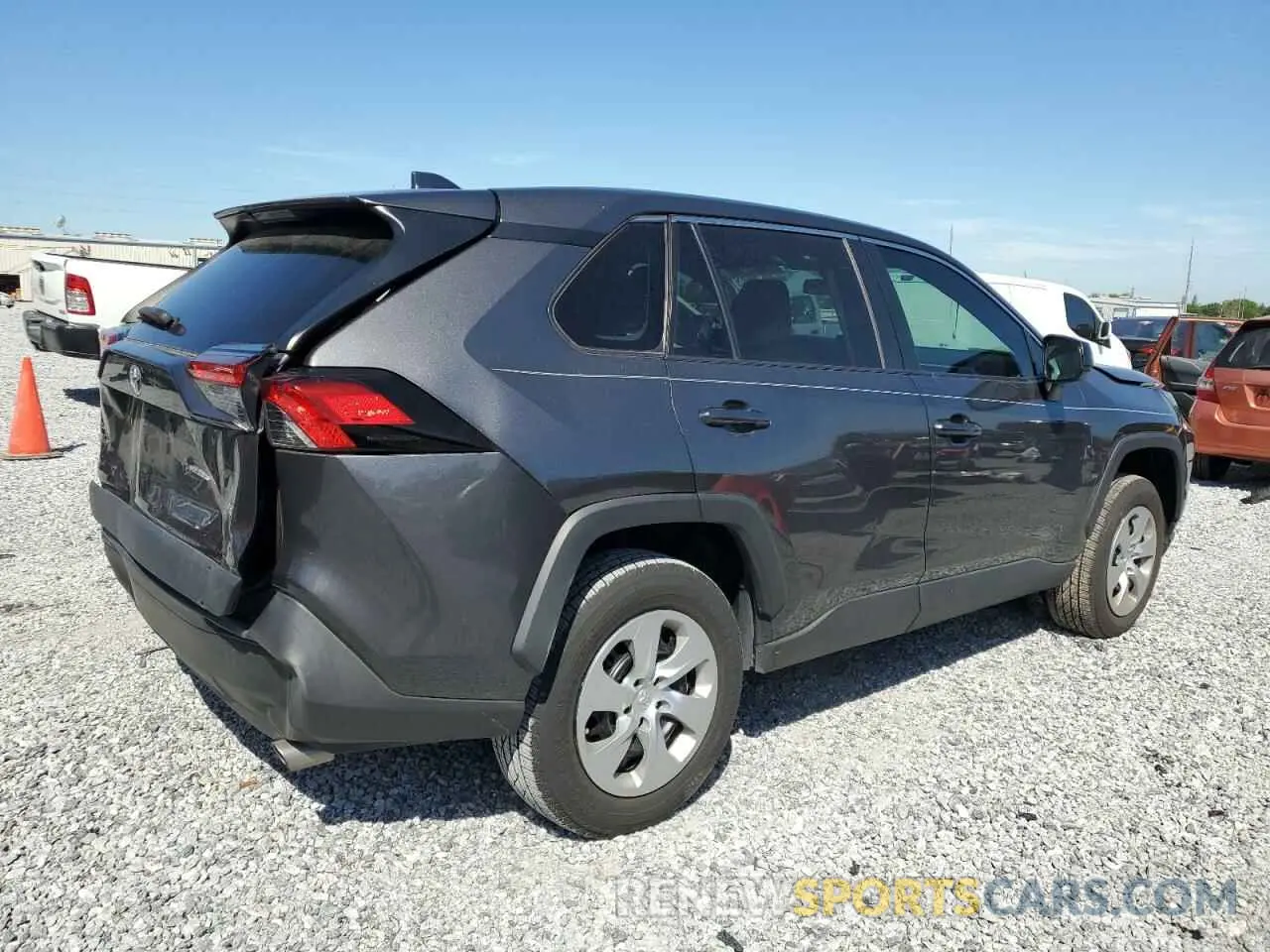 3 Photograph of a damaged car 2T3H1RFVXNC196024 TOYOTA RAV4 2022