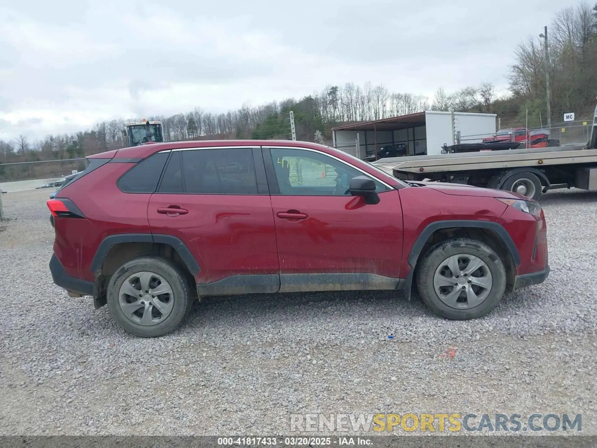 13 Photograph of a damaged car 2T3H1RFVXNW191436 TOYOTA RAV4 2022