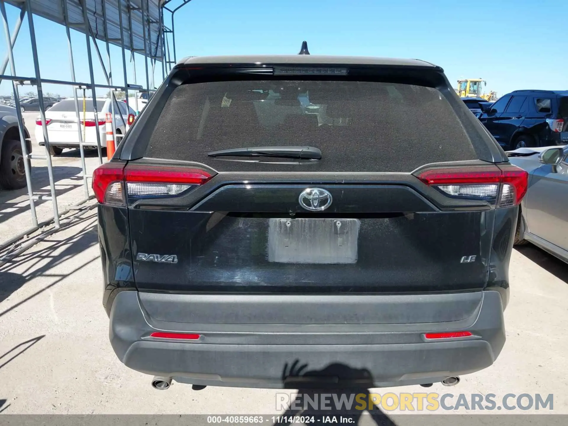 16 Photograph of a damaged car 2T3H1RFVXNW205691 TOYOTA RAV4 2022