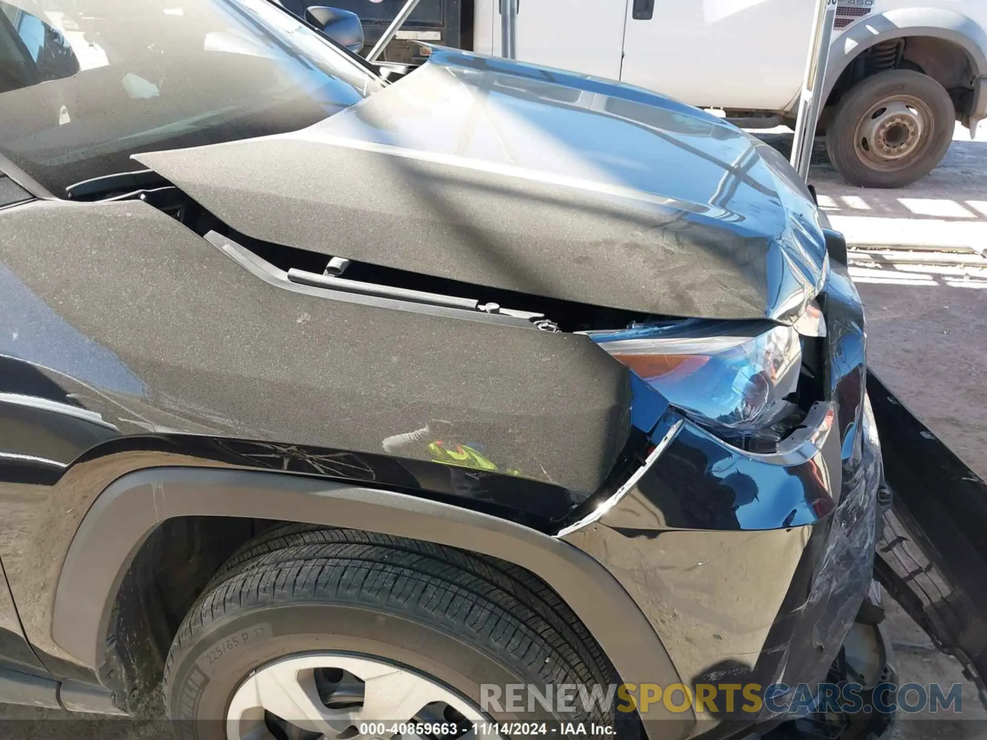 6 Photograph of a damaged car 2T3H1RFVXNW205691 TOYOTA RAV4 2022