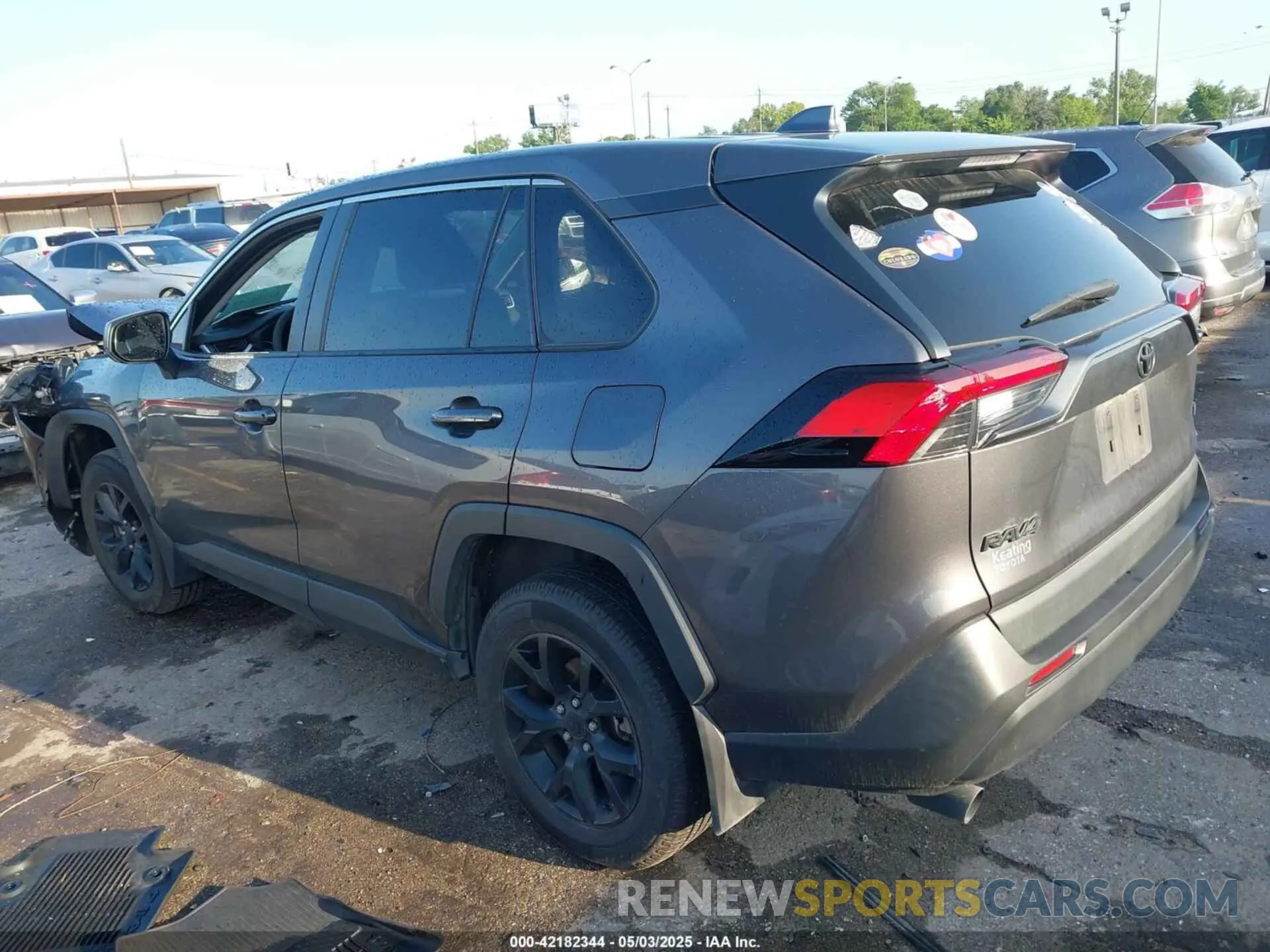 3 Photograph of a damaged car 2T3H1RFVXNW217209 TOYOTA RAV4 2022