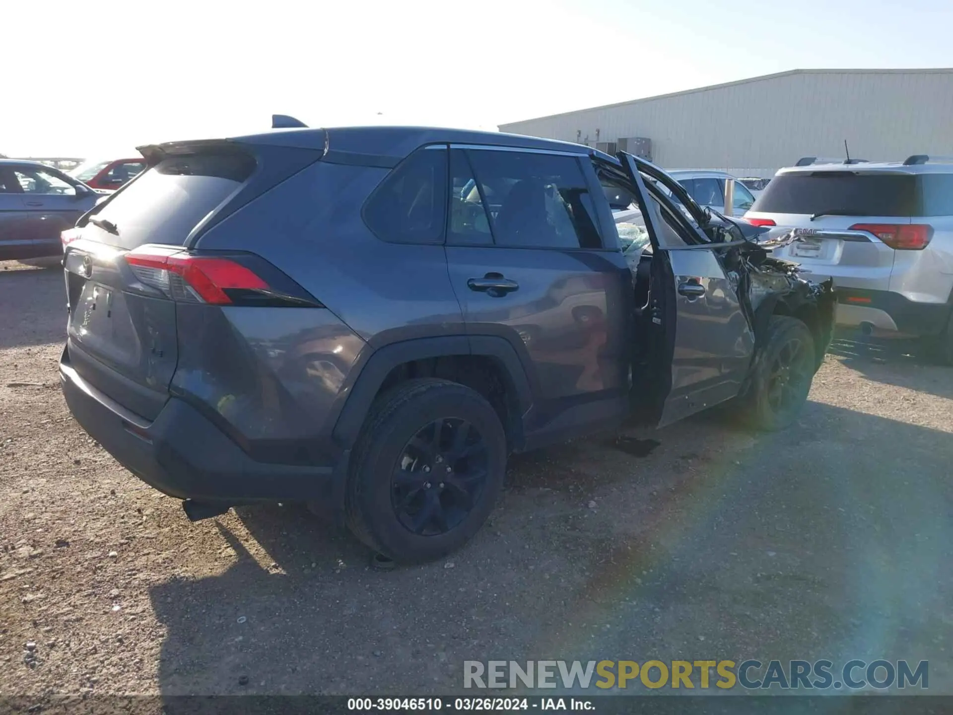 4 Photograph of a damaged car 2T3H1RFVXNW225102 TOYOTA RAV4 2022