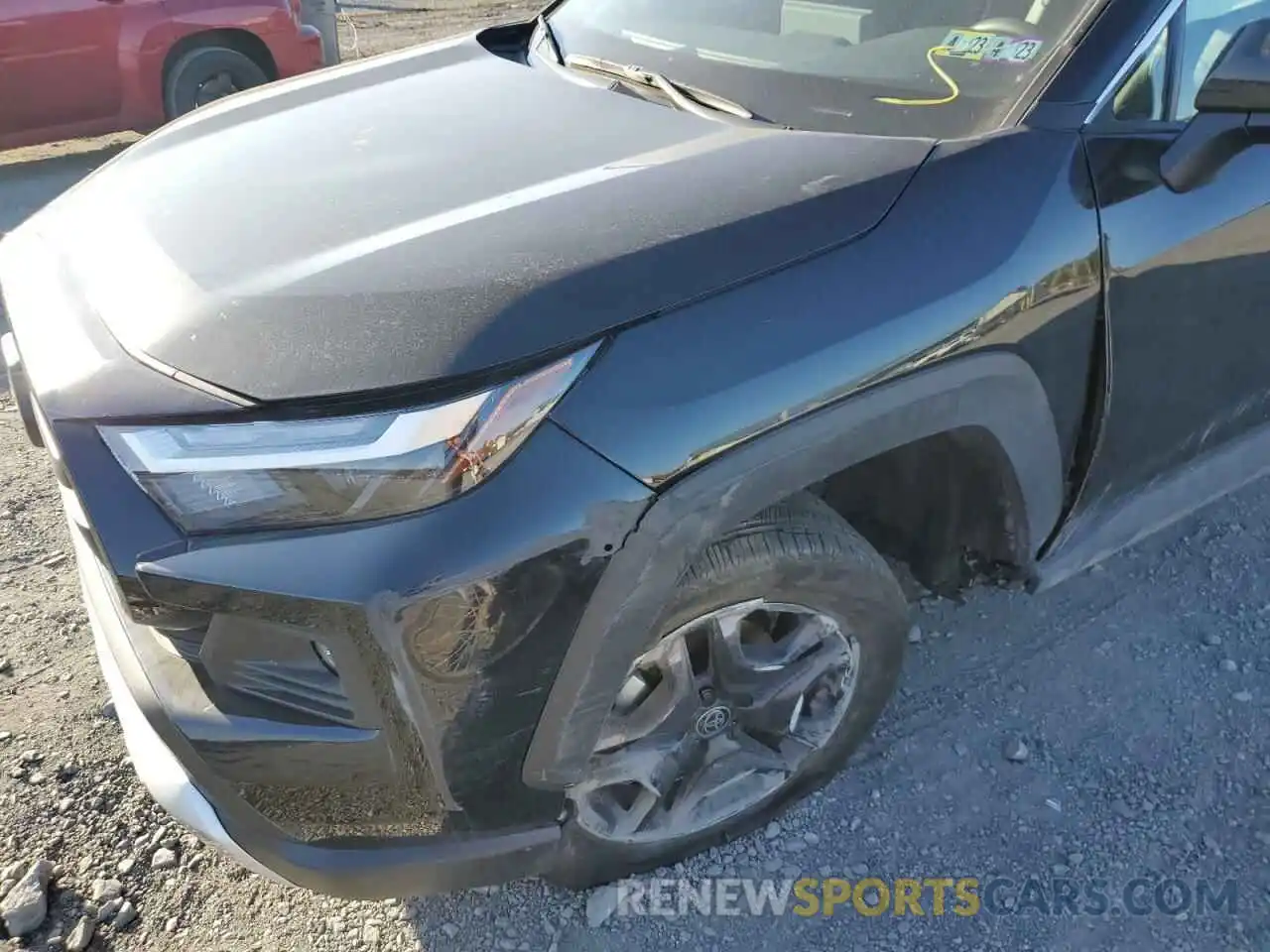 9 Photograph of a damaged car 2T3J1RFV0NW265982 TOYOTA RAV4 2022