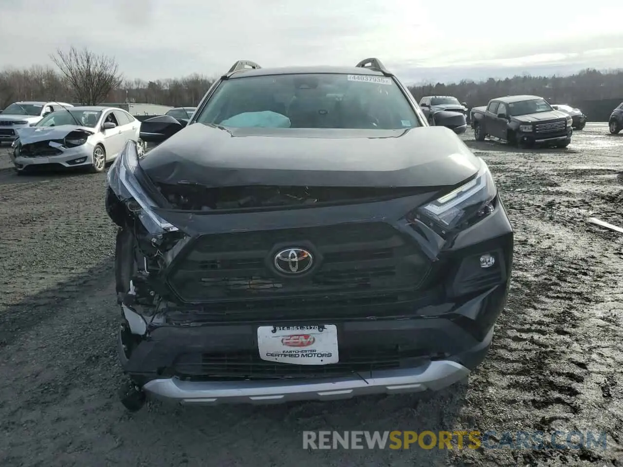 5 Photograph of a damaged car 2T3J1RFV0NW282135 TOYOTA RAV4 2022