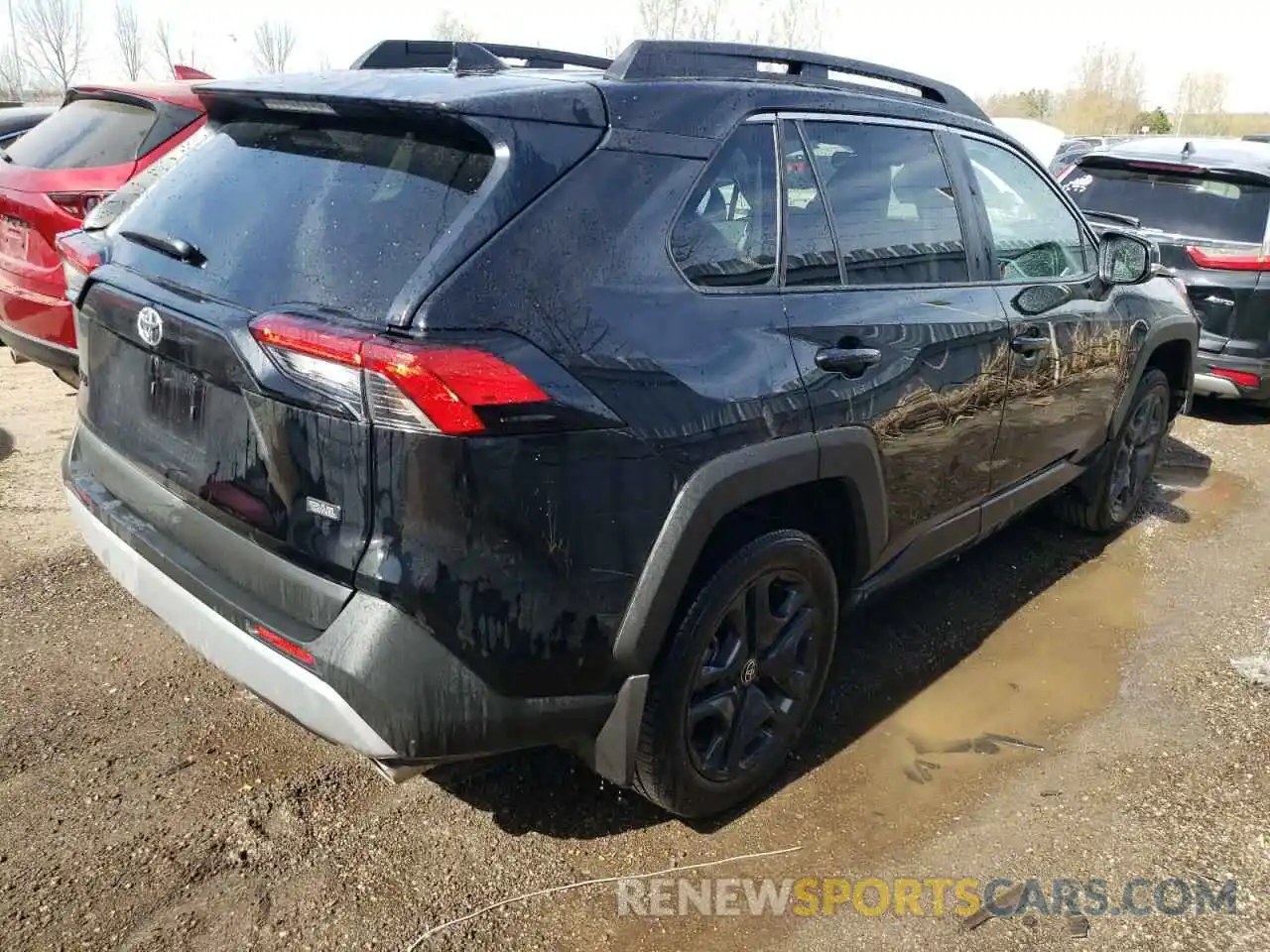 4 Photograph of a damaged car 2T3J1RFV2NW258080 TOYOTA RAV4 2022