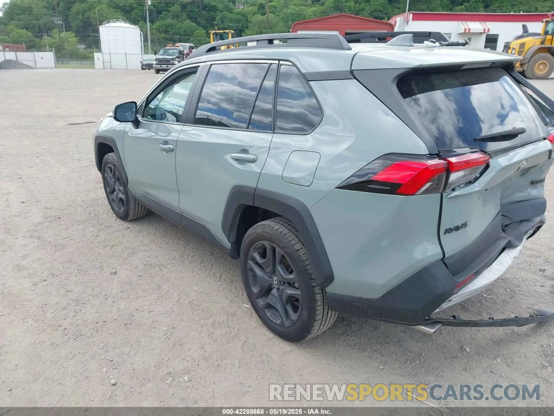 3 Photograph of a damaged car 2T3J1RFV2NW267281 TOYOTA RAV4 2022