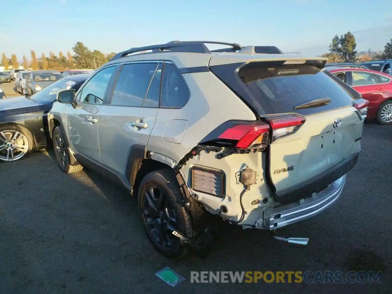 2 Photograph of a damaged car 2T3J1RFV3NW307044 TOYOTA RAV4 2022