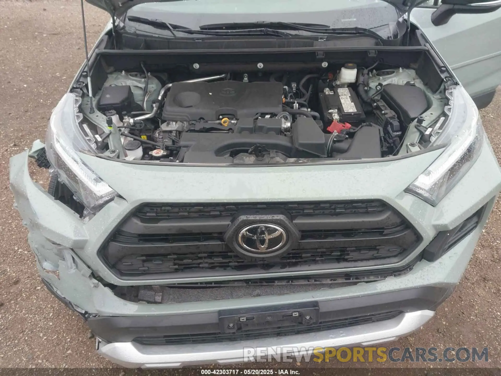 10 Photograph of a damaged car 2T3J1RFV5NW301312 TOYOTA RAV4 2022