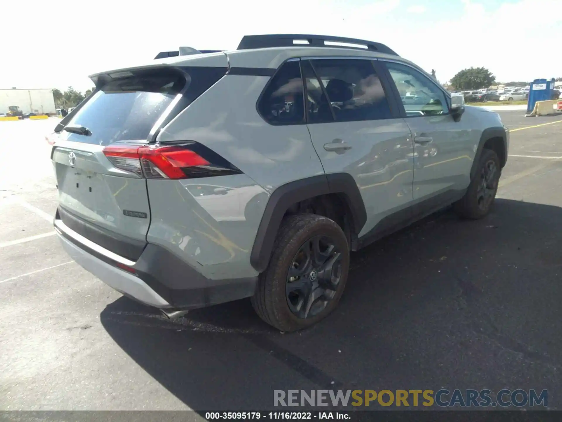 4 Photograph of a damaged car 2T3J1RFV6NW255117 TOYOTA RAV4 2022