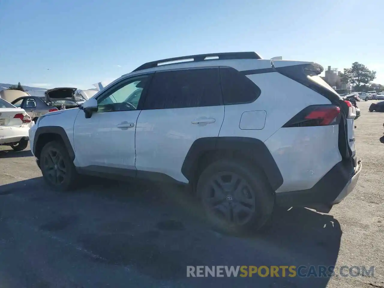 2 Photograph of a damaged car 2T3J1RFV7NW312635 TOYOTA RAV4 2022