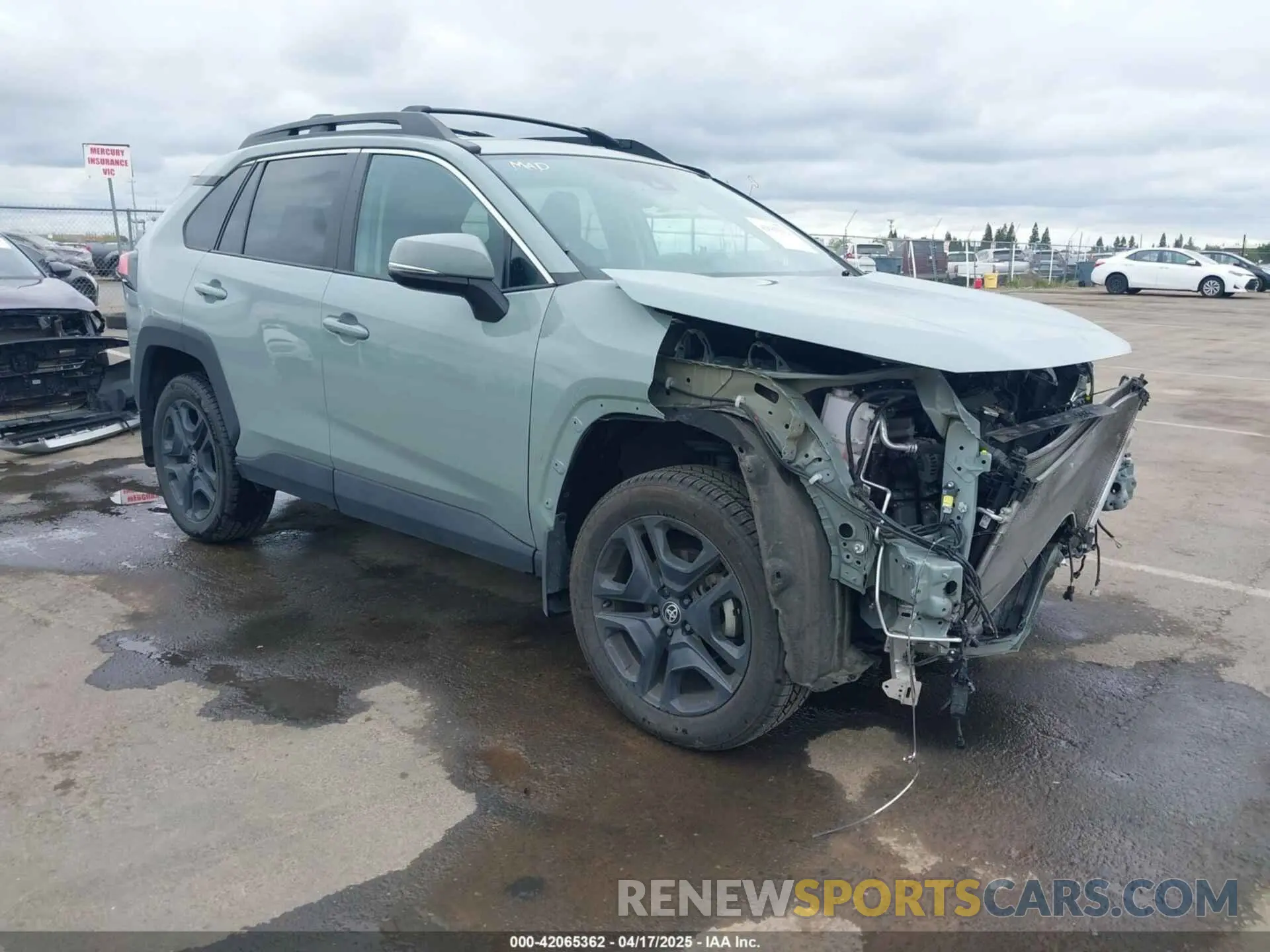 1 Photograph of a damaged car 2T3J1RFV8NW308450 TOYOTA RAV4 2022