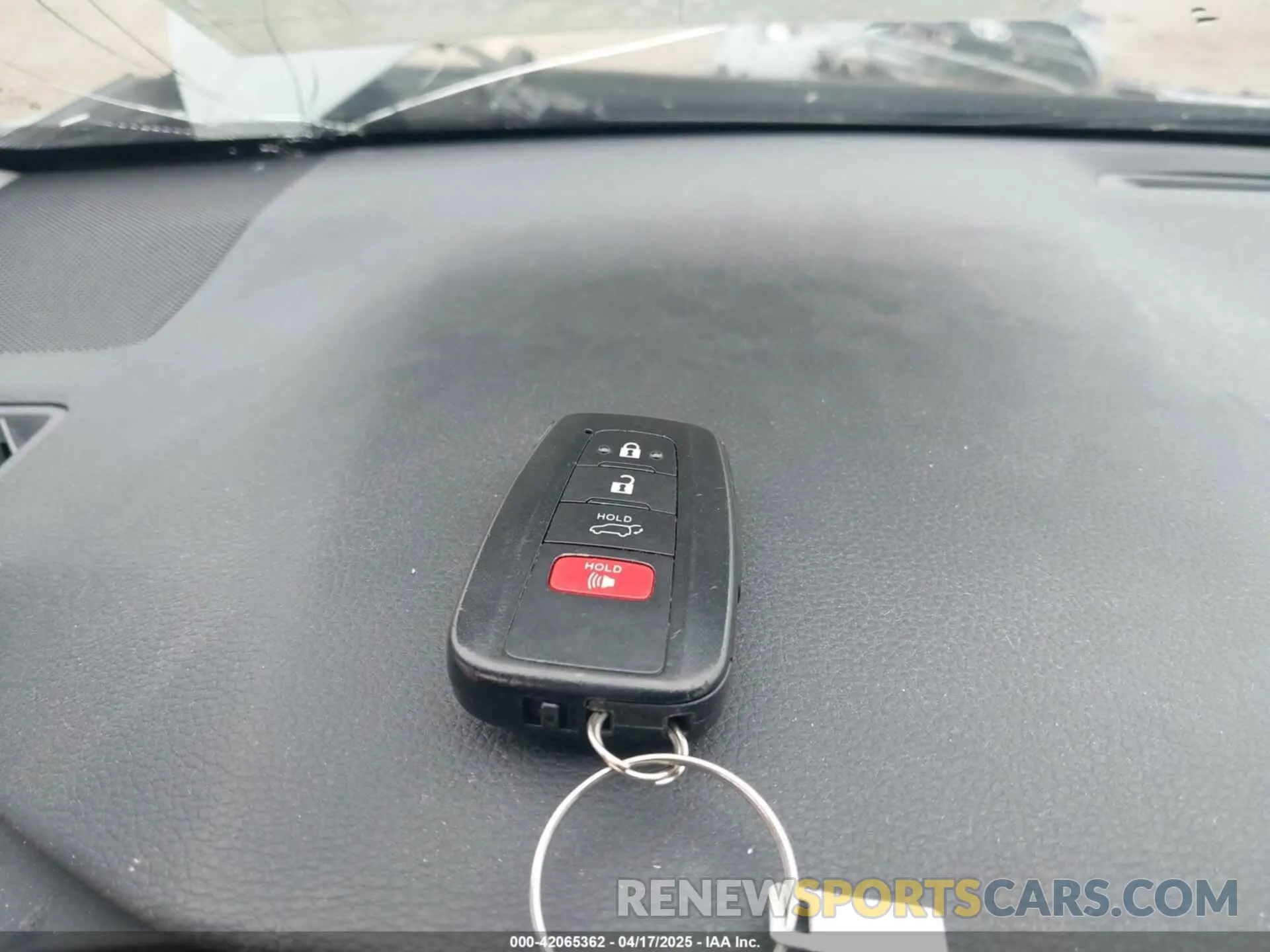 11 Photograph of a damaged car 2T3J1RFV8NW308450 TOYOTA RAV4 2022