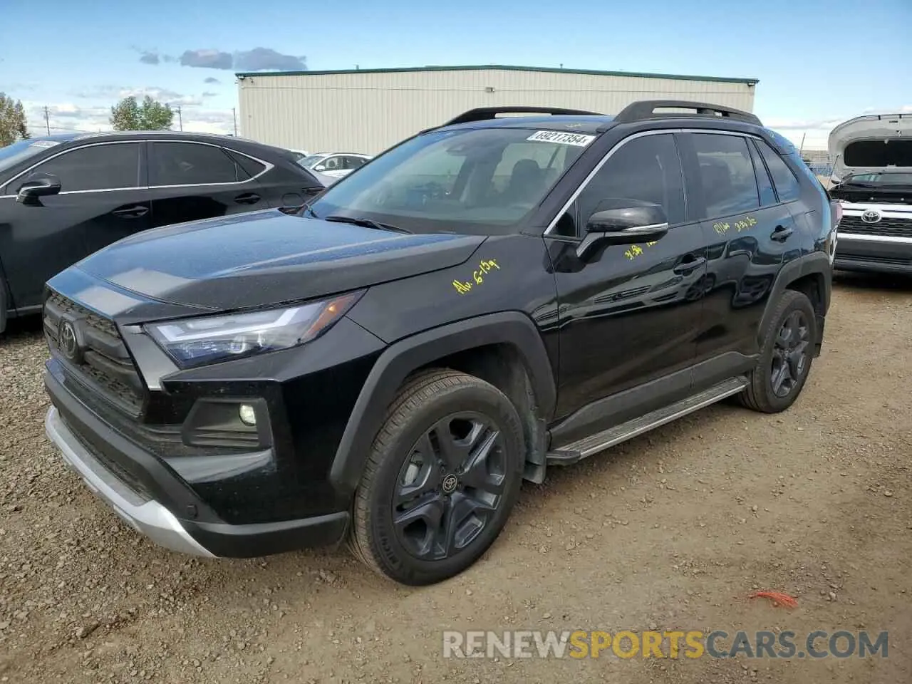 1 Photograph of a damaged car 2T3J1RFVXNW302066 TOYOTA RAV4 2022