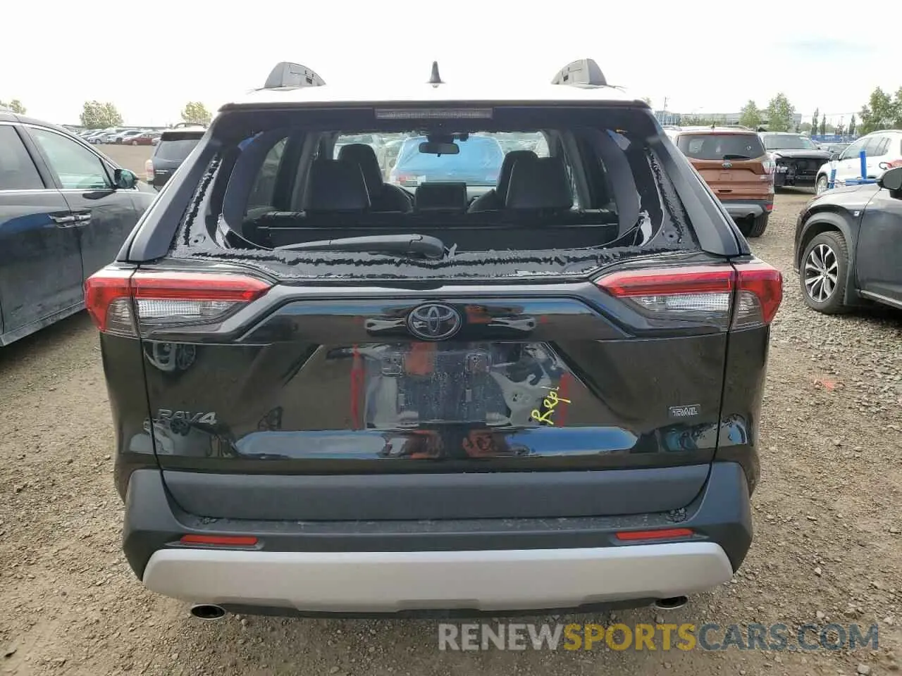 6 Photograph of a damaged car 2T3J1RFVXNW302066 TOYOTA RAV4 2022