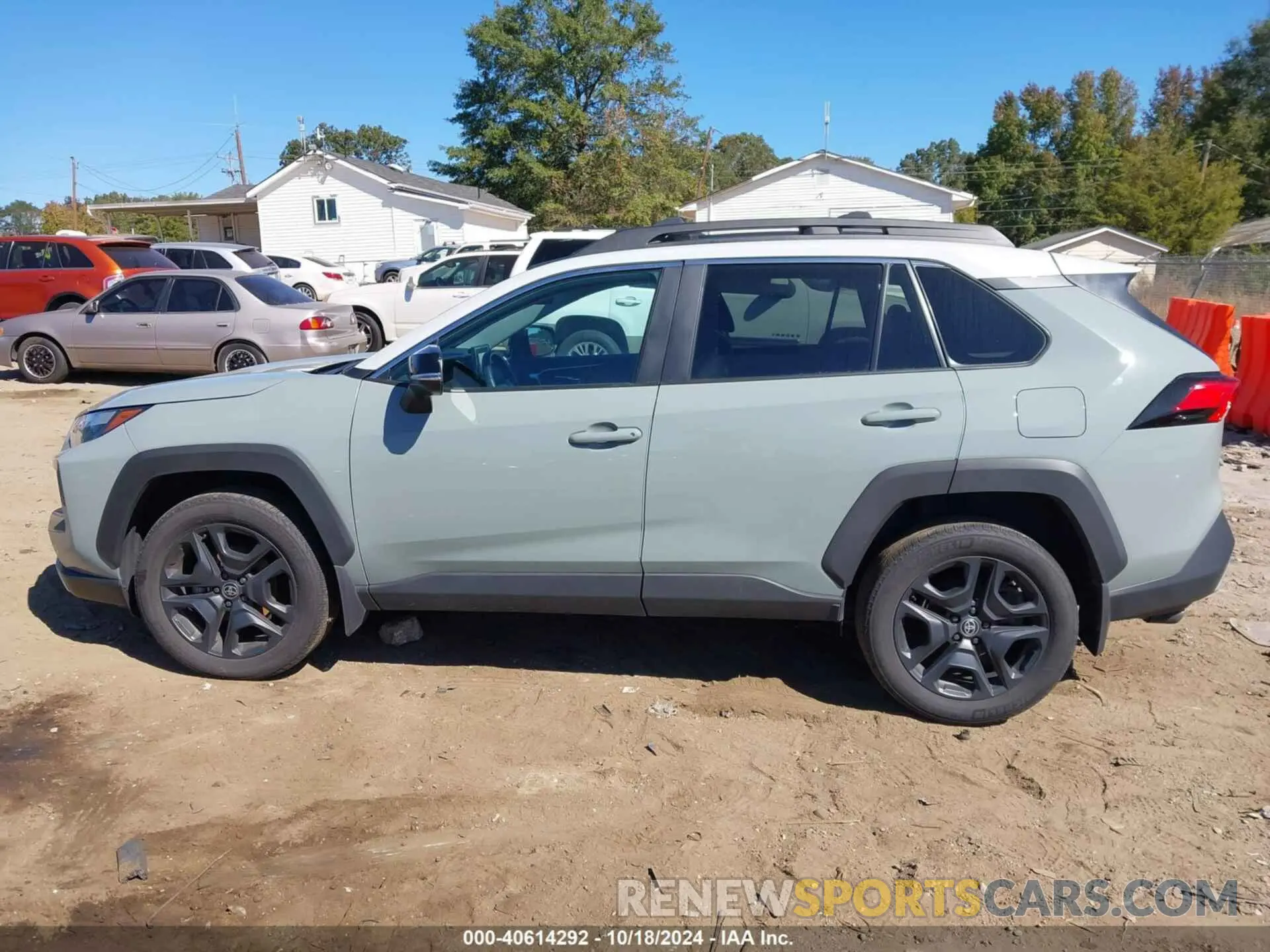 14 Photograph of a damaged car 2T3J1RFVXNW313391 TOYOTA RAV4 2022