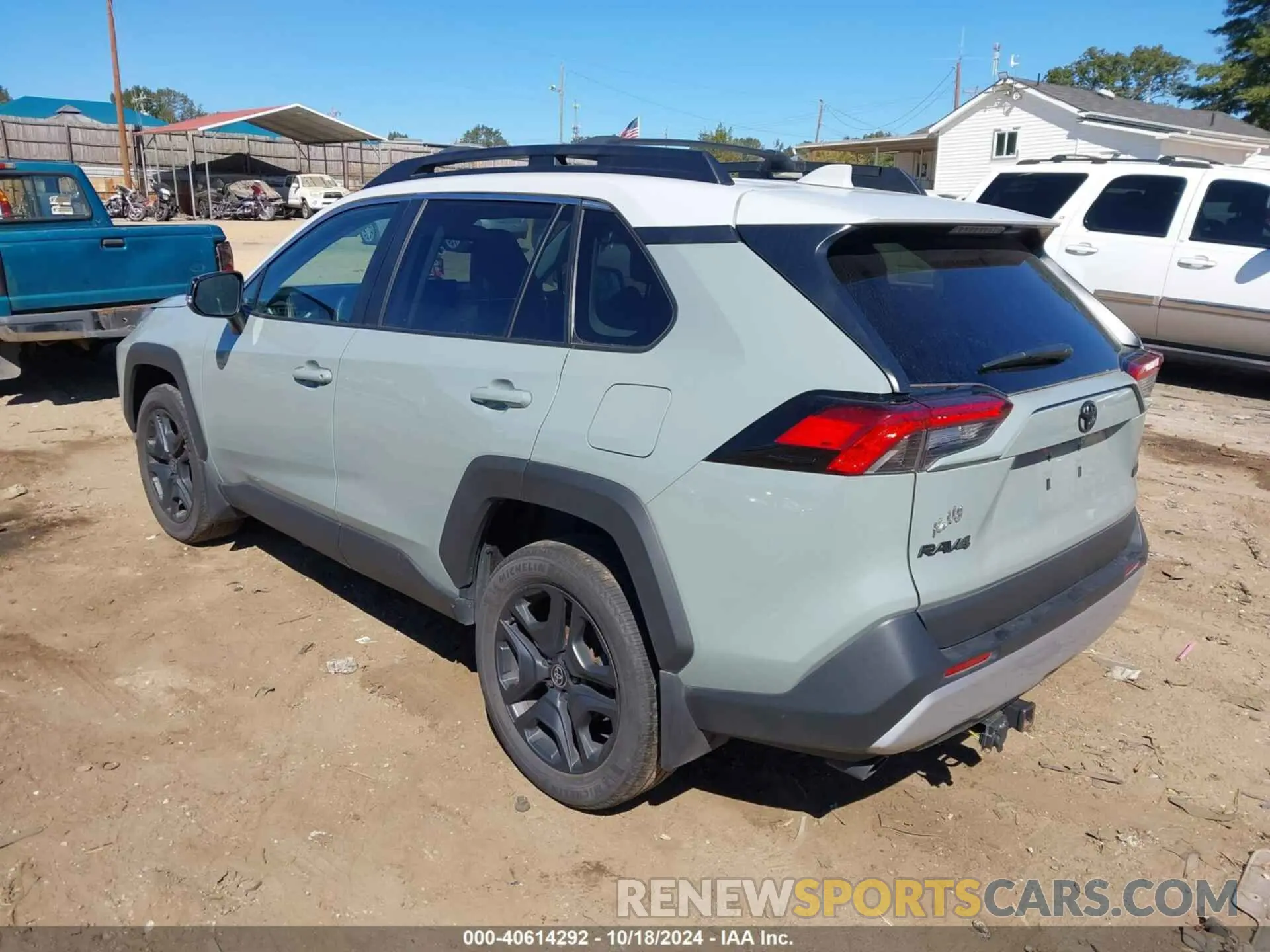 3 Photograph of a damaged car 2T3J1RFVXNW313391 TOYOTA RAV4 2022