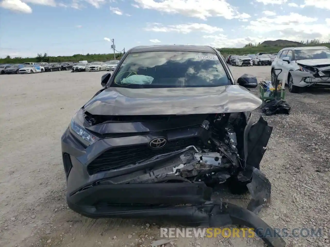 9 Photograph of a damaged car 2T3K1RFV0NW213756 TOYOTA RAV4 2022