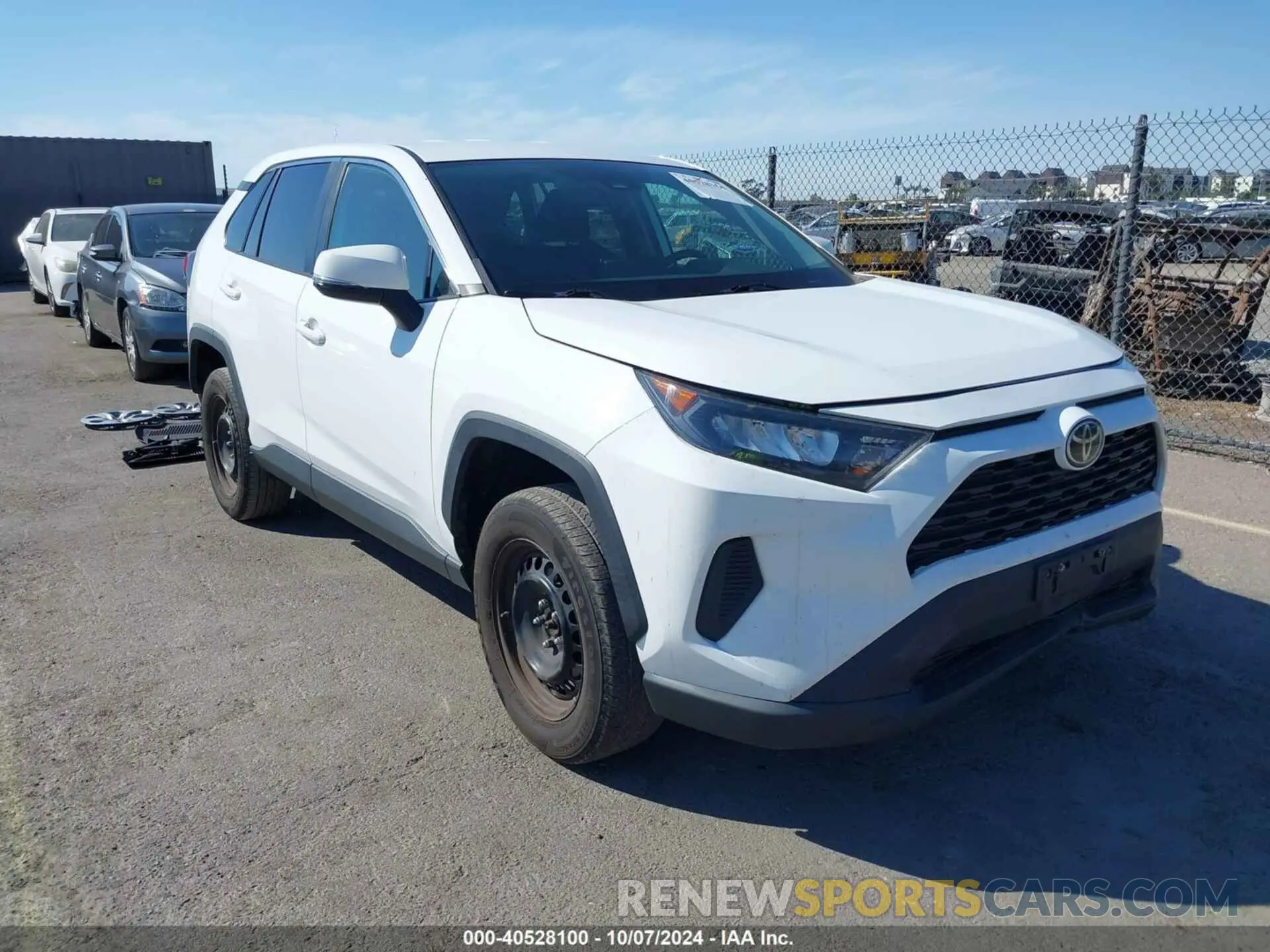 1 Photograph of a damaged car 2T3K1RFV1NC201732 TOYOTA RAV4 2022