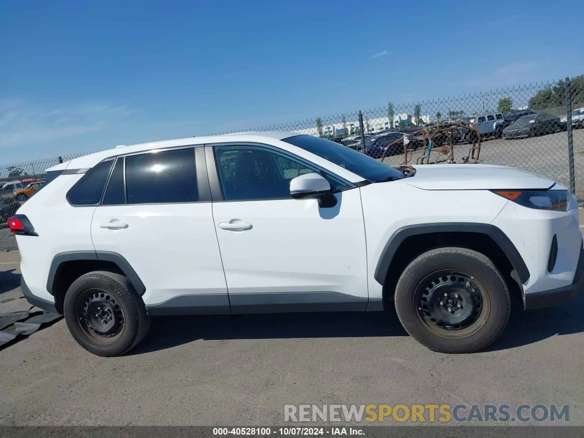 14 Photograph of a damaged car 2T3K1RFV1NC201732 TOYOTA RAV4 2022