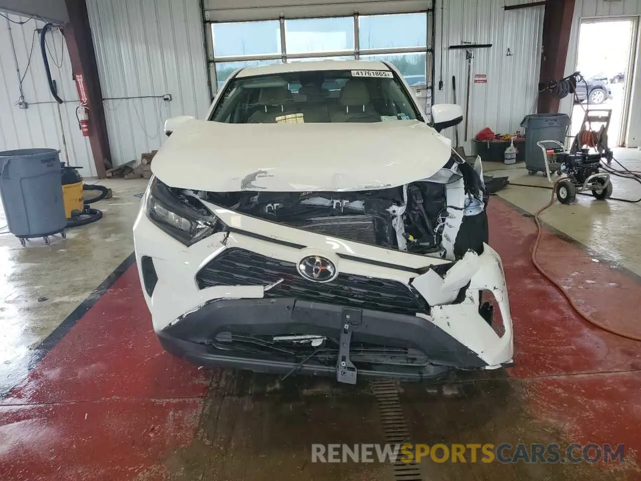 5 Photograph of a damaged car 2T3K1RFV1NW210963 TOYOTA RAV4 2022