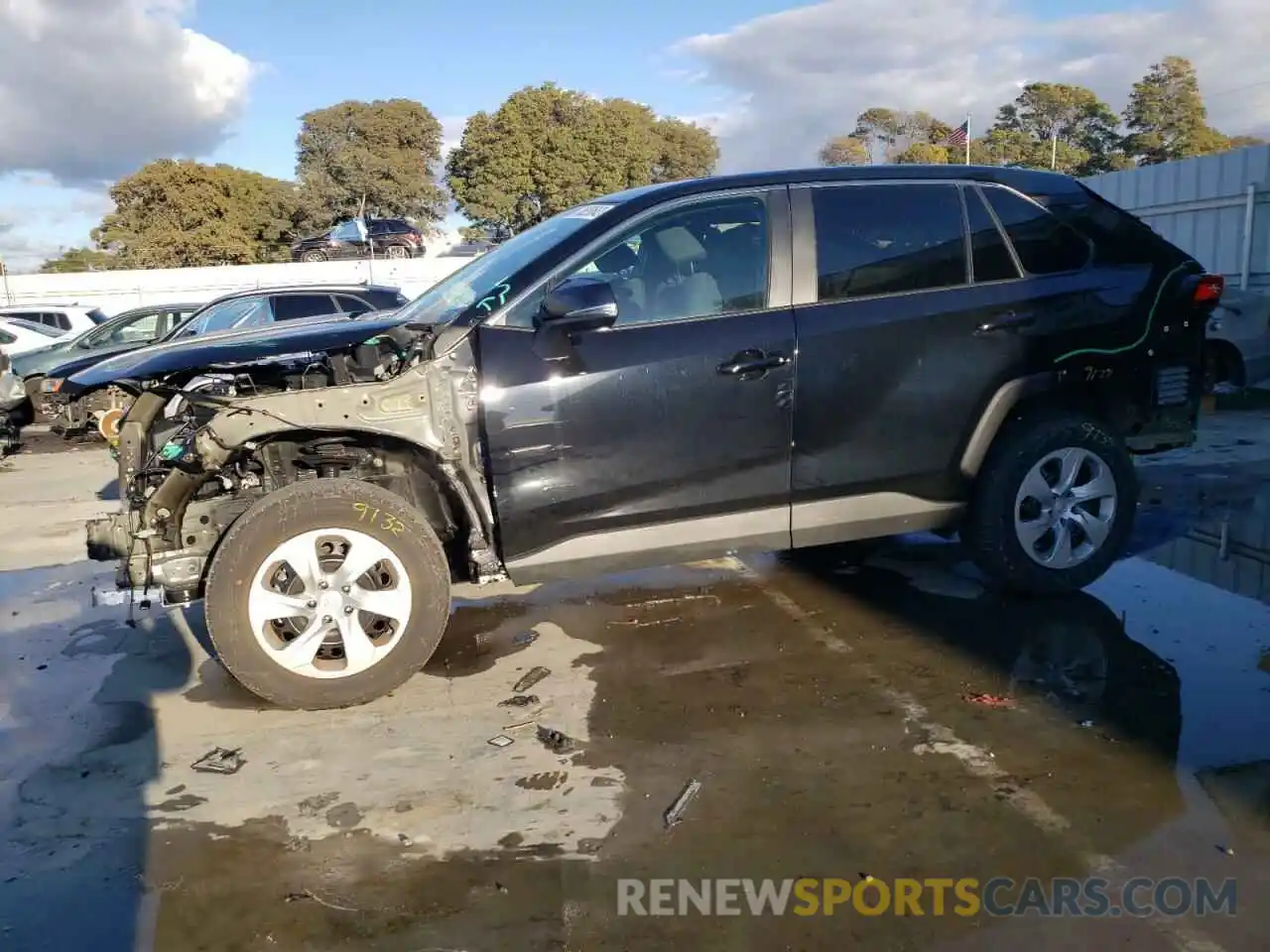 1 Photograph of a damaged car 2T3K1RFV2NW212138 TOYOTA RAV4 2022