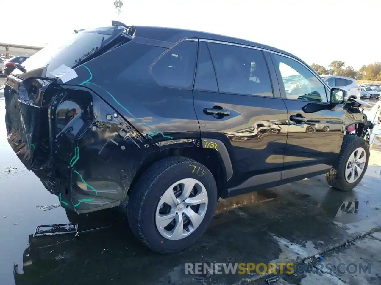 3 Photograph of a damaged car 2T3K1RFV2NW212138 TOYOTA RAV4 2022