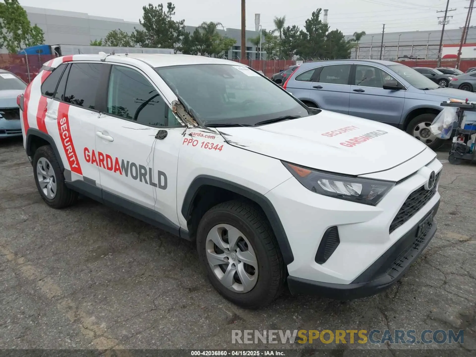 1 Photograph of a damaged car 2T3K1RFV3NW201634 TOYOTA RAV4 2022