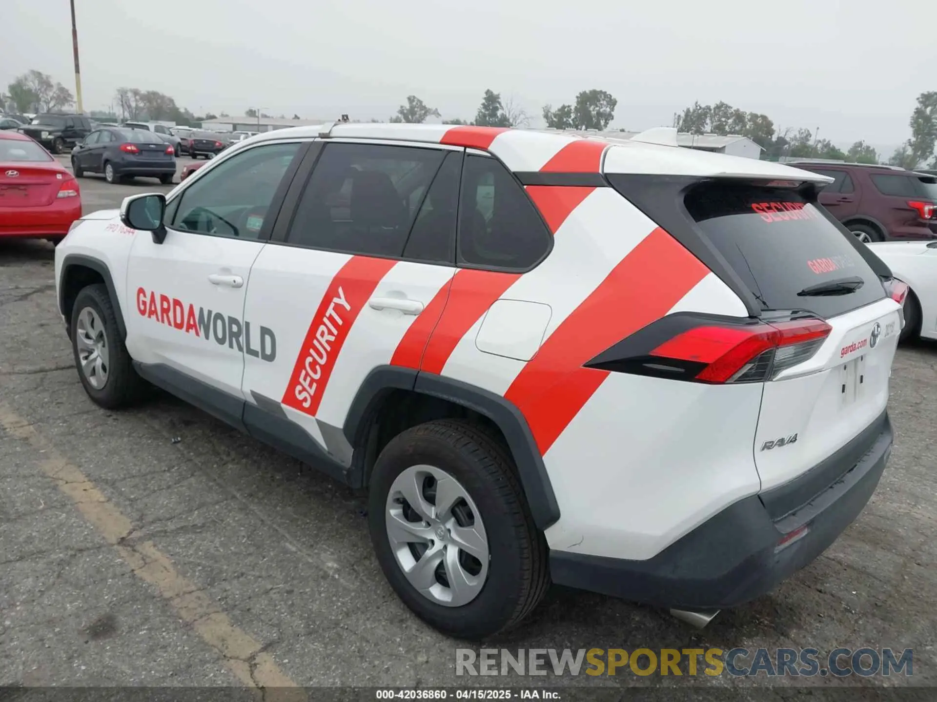 3 Photograph of a damaged car 2T3K1RFV3NW201634 TOYOTA RAV4 2022