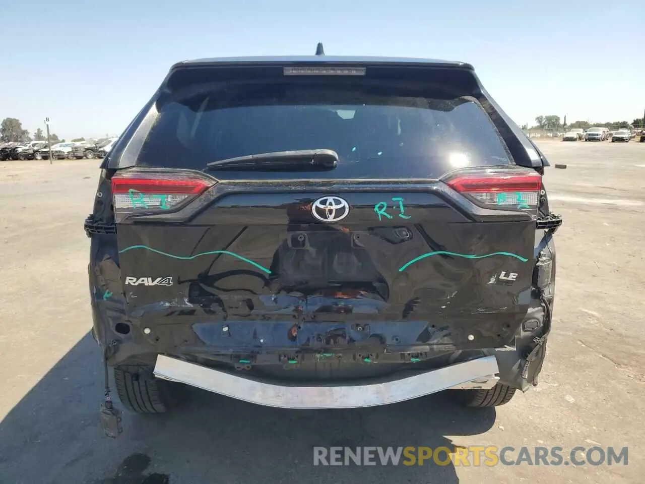6 Photograph of a damaged car 2T3K1RFV6NC211284 TOYOTA RAV4 2022
