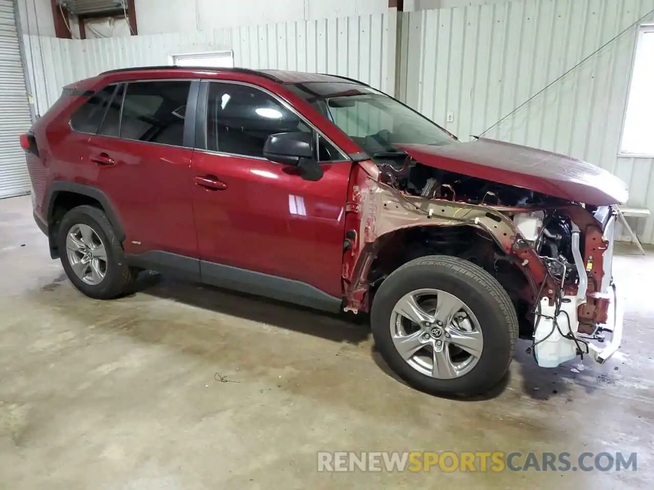 4 Photograph of a damaged car 2T3LWRFV1NW144579 TOYOTA RAV4 2022