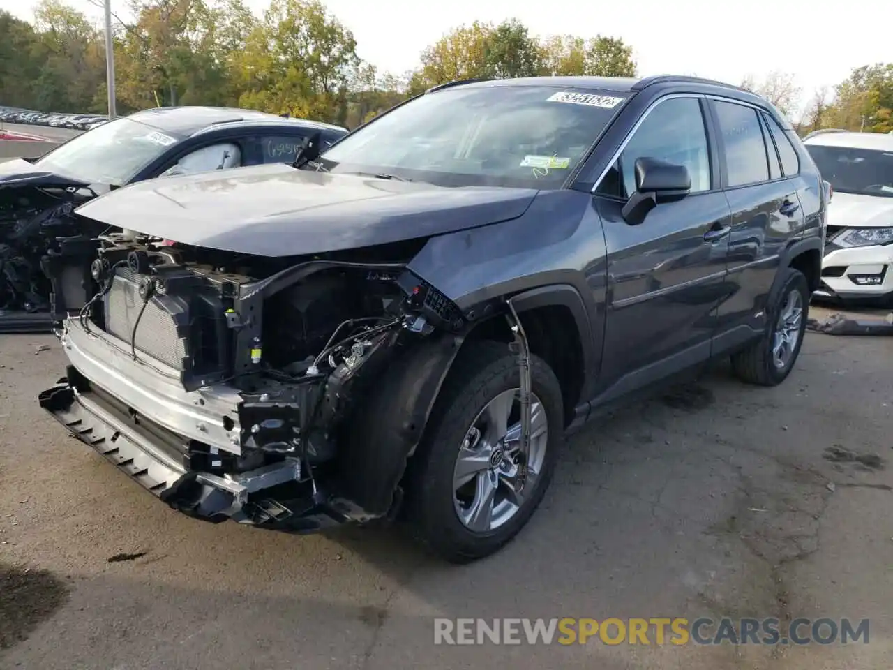 2 Photograph of a damaged car 2T3LWRFV3NW136905 TOYOTA RAV4 2022