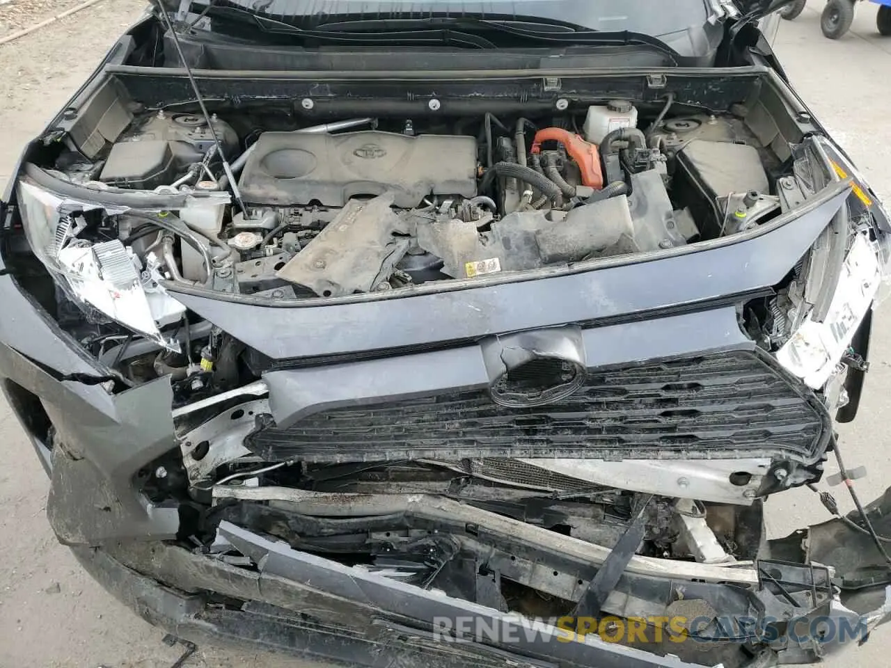 12 Photograph of a damaged car 2T3LWRFV6NW141595 TOYOTA RAV4 2022