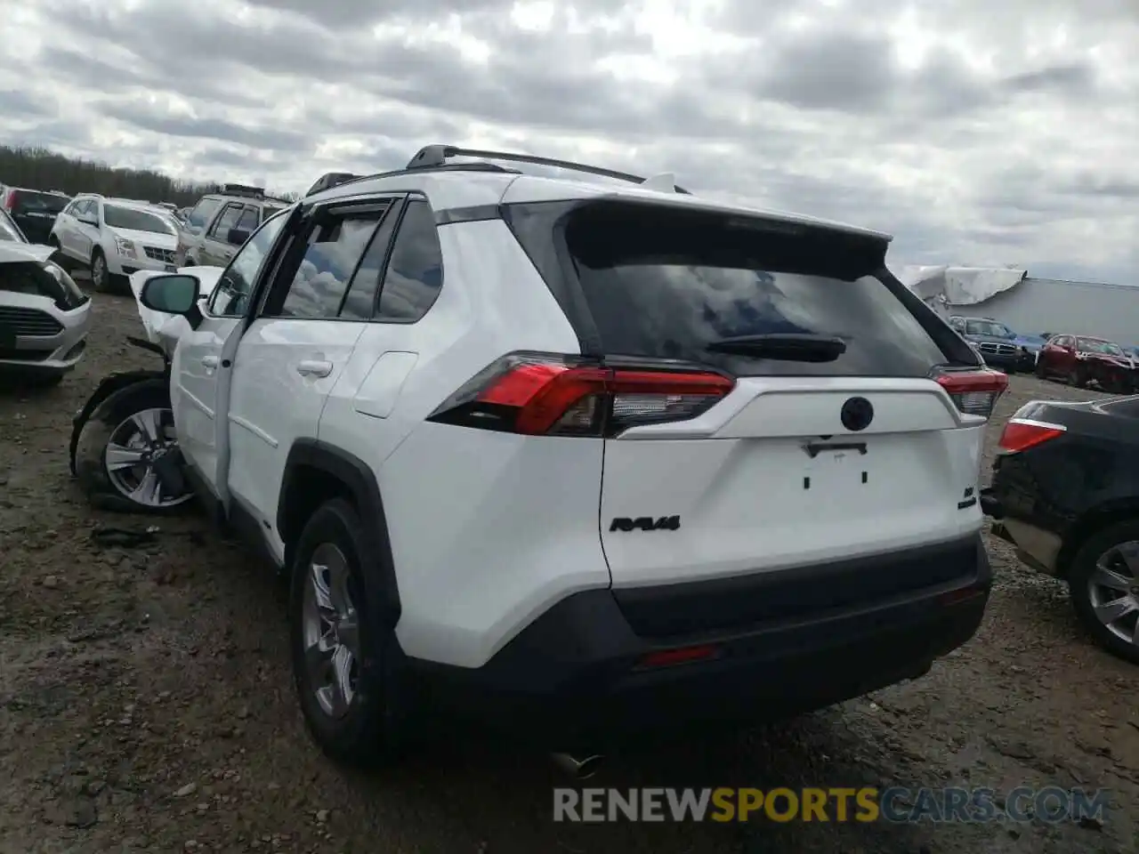 3 Photograph of a damaged car 2T3MWRFV5NW130270 TOYOTA RAV4 2022