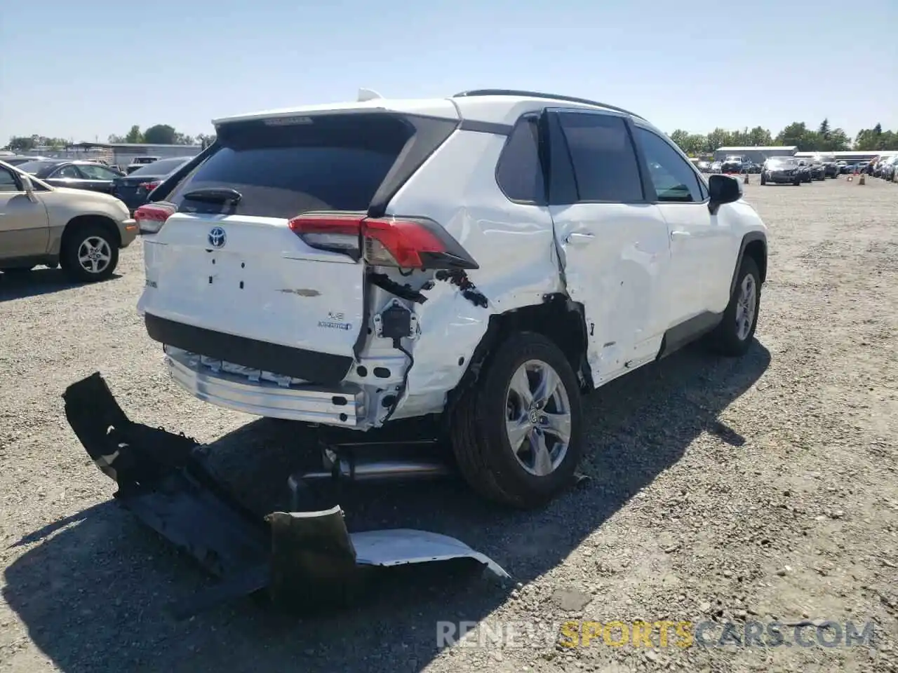 4 Photograph of a damaged car 2T3MWRFV6NW136420 TOYOTA RAV4 2022