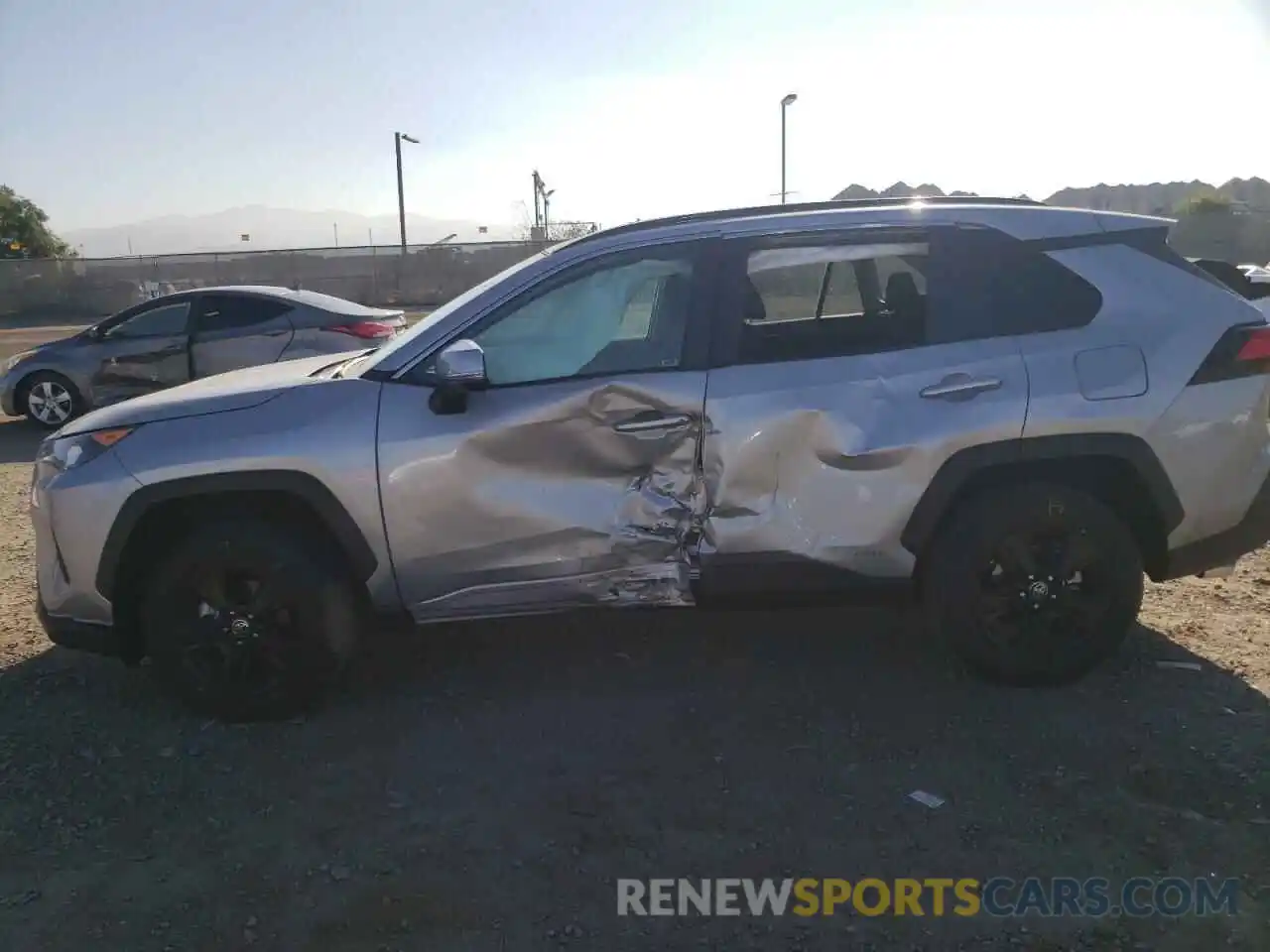 9 Photograph of a damaged car 2T3MWRFV7NW143473 TOYOTA RAV4 2022