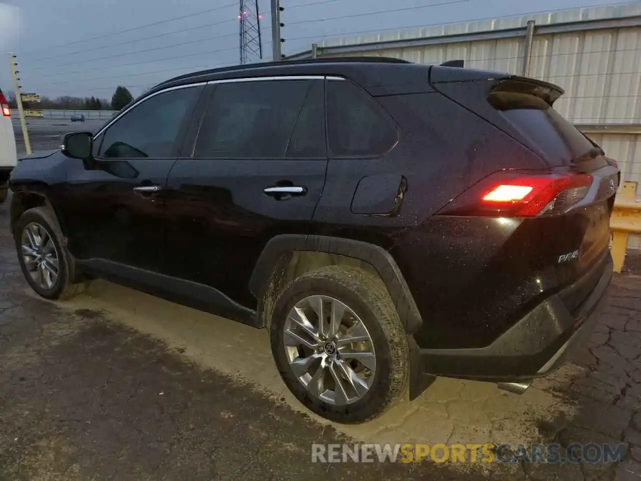 2 Photograph of a damaged car 2T3N1RFV1NC287055 TOYOTA RAV4 2022