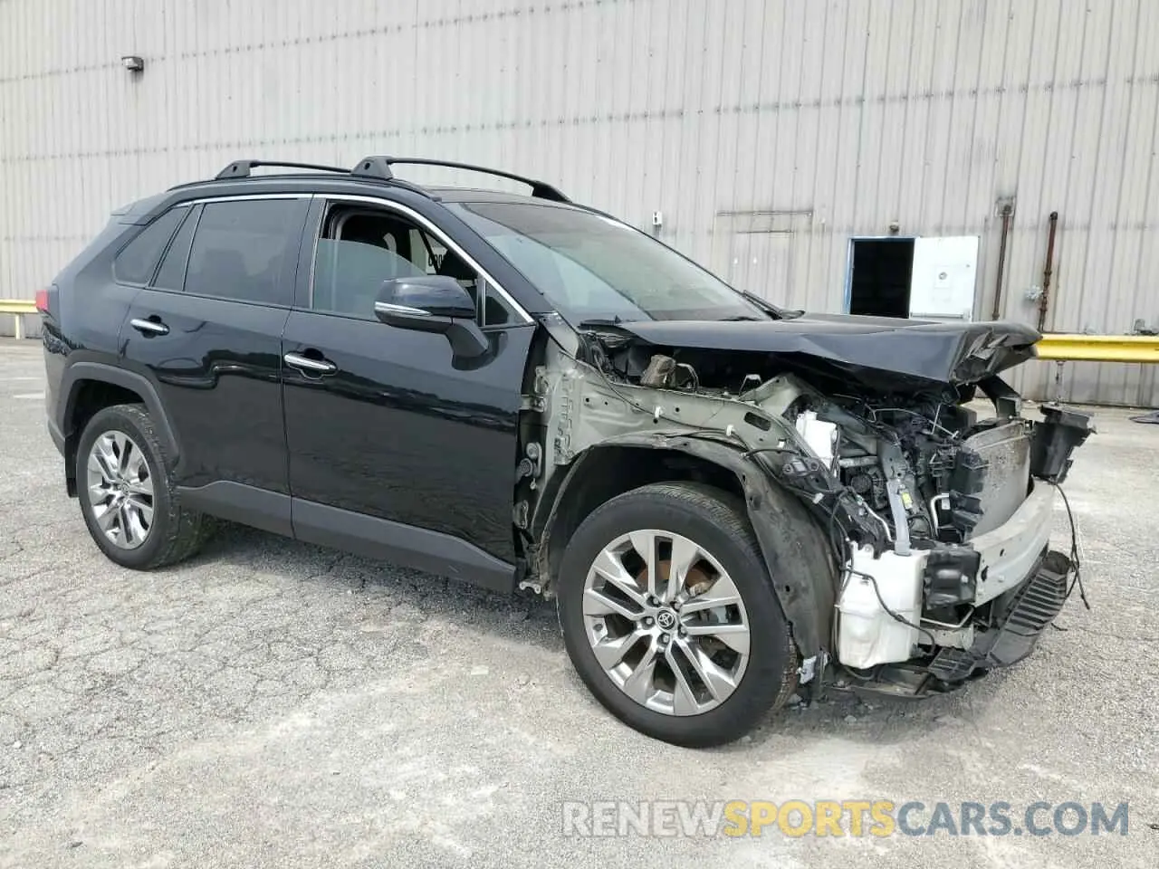 4 Photograph of a damaged car 2T3N1RFV7NC257395 TOYOTA RAV4 2022