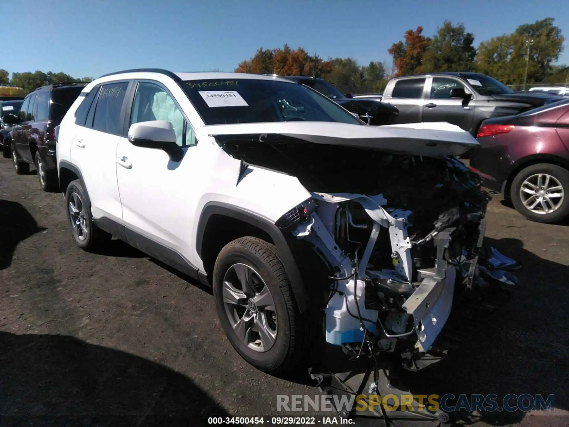 1 Photograph of a damaged car 2T3P1RFV0NC270403 TOYOTA RAV4 2022